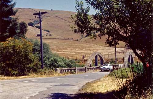 Tocaloma-Bridge-May-1959-by-DM-Gunn-lo-rez